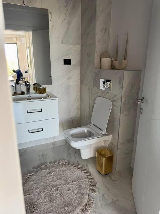 Mali By The Lake - North Apartment Mamaia